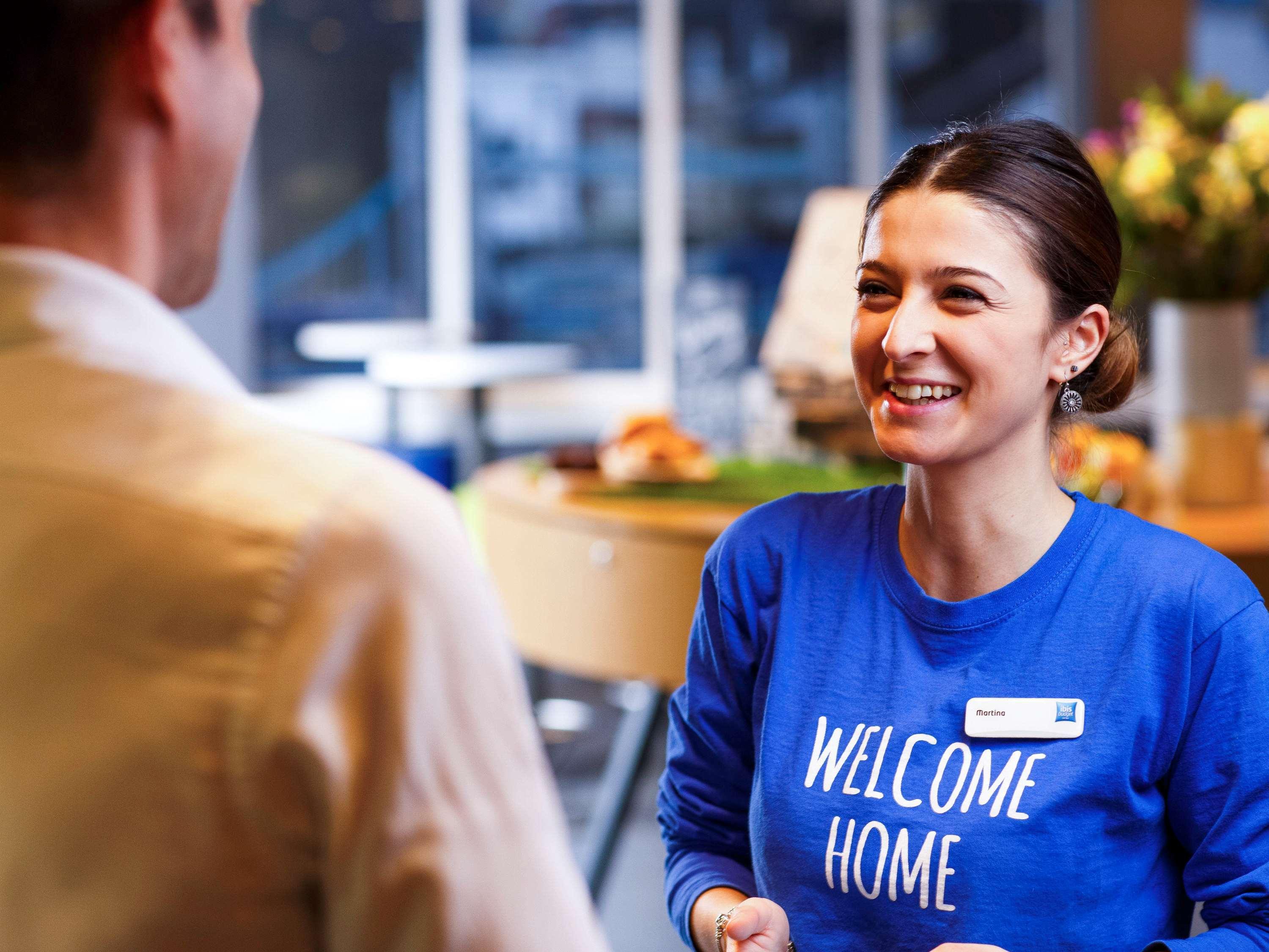 Ibis Budget London Whitechapel - Brick Lane Экстерьер фото
